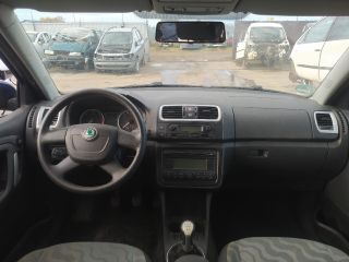 bontott SKODA FABIA II Bal első Ajtó Kárpit