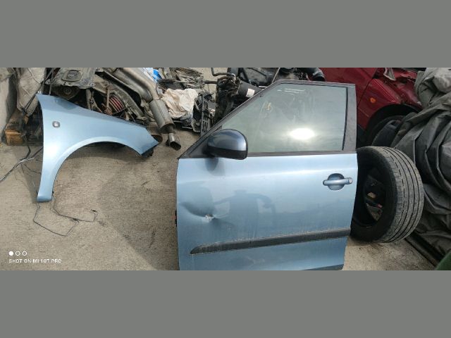 bontott SKODA FABIA II Bal első Ajtó (Részeivel)