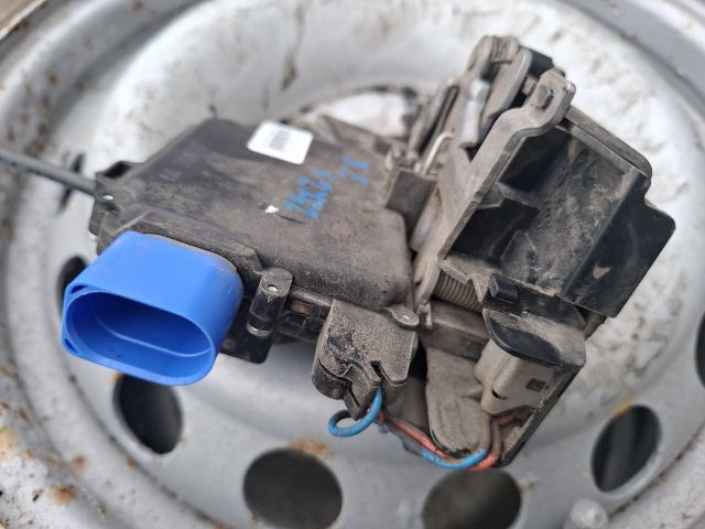 bontott SKODA FABIA II Bal első Ajtózár