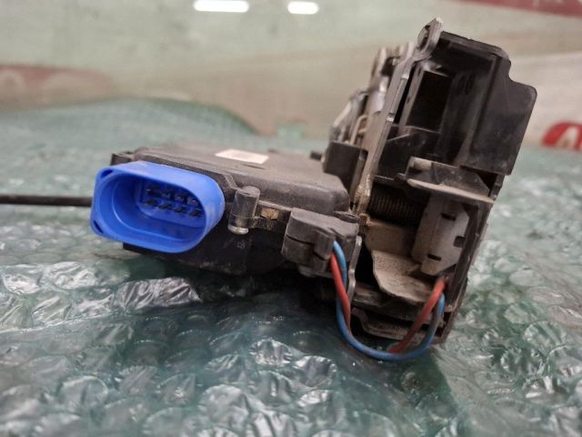 bontott SKODA FABIA II Bal első Ajtózár