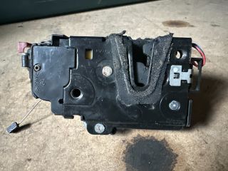 bontott SKODA FABIA II Bal első Ajtózár