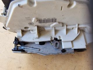 bontott SKODA FABIA II Bal első Ajtózár