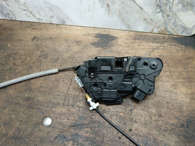 bontott SKODA FABIA II Bal első Ajtózár