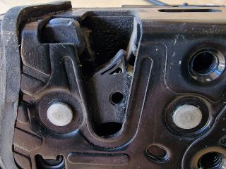 bontott SKODA FABIA II Bal első Ajtózár