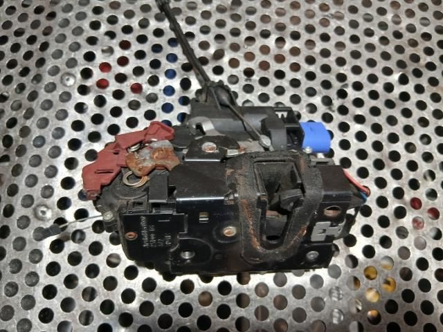 bontott SKODA FABIA II Bal első Ajtózár