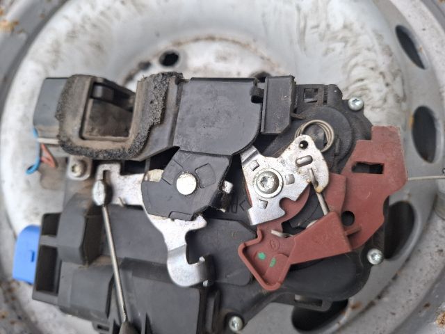 bontott SKODA FABIA II Bal első Ajtózár