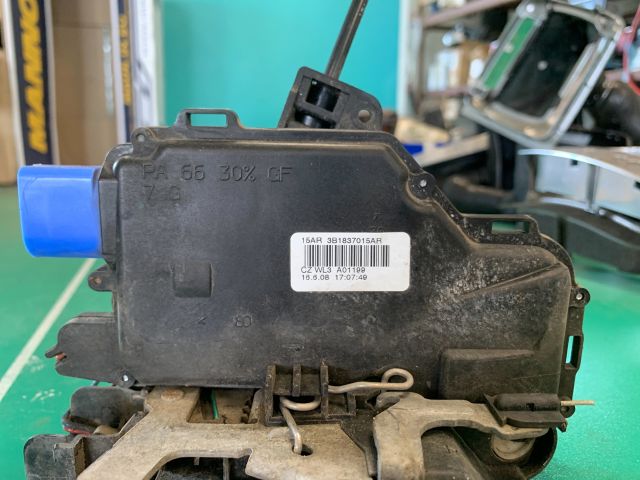 bontott SKODA FABIA II Bal első Ajtózár