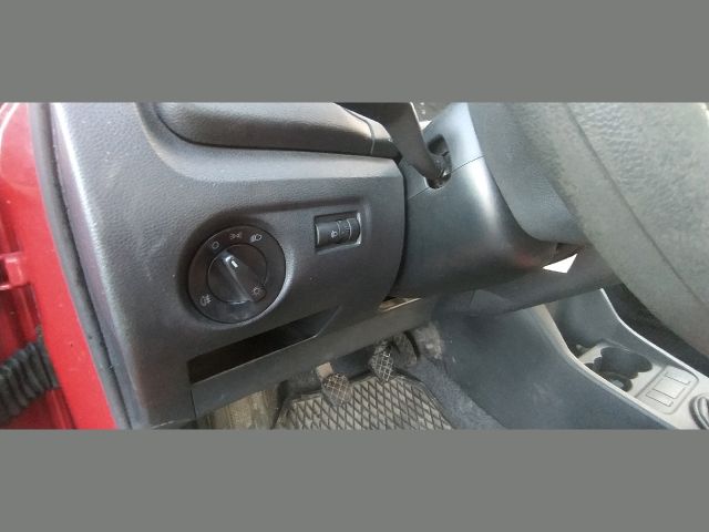 bontott SKODA FABIA II Bal első Alsó Zsanér