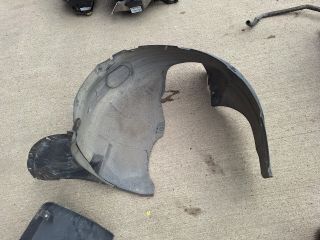 bontott SKODA FABIA II Bal első Dobbetét (Kerékjárati, Műanyag)