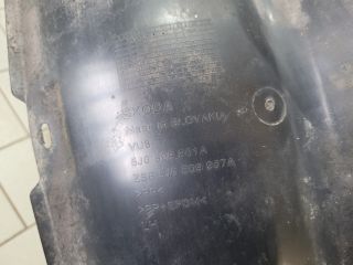 bontott SKODA FABIA II Bal első Dobbetét (Kerékjárati, Műanyag)