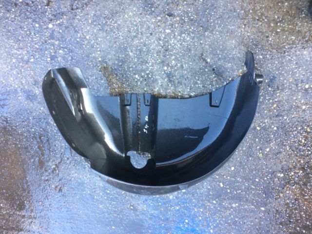 bontott SKODA FABIA II Bal első Első Dobbetét (Kerékjárati, Műanyag)