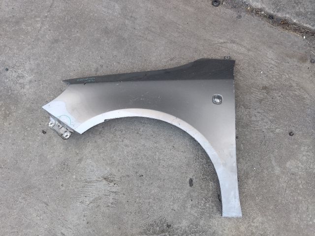 bontott SKODA FABIA II Bal első Sárvédő