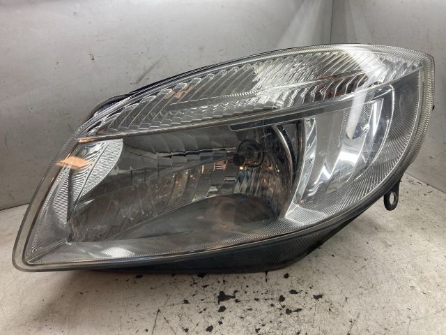 bontott SKODA FABIA II Bal Fényszóró