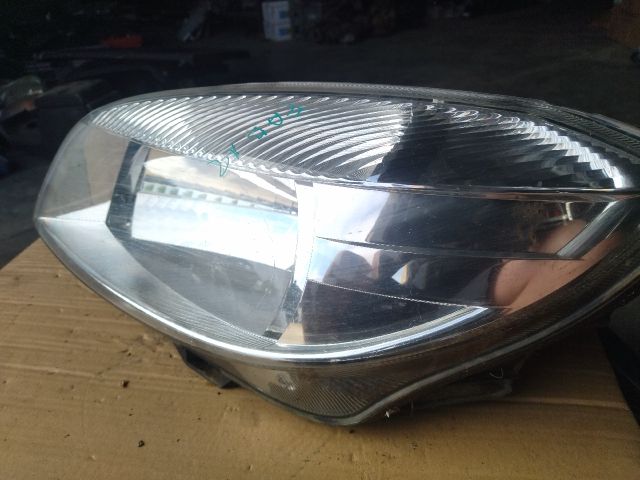 bontott SKODA FABIA II Bal Fényszóró