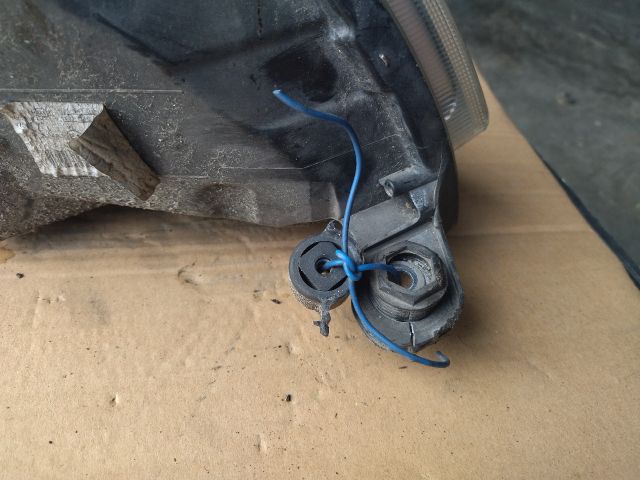 bontott SKODA FABIA II Bal Fényszóró