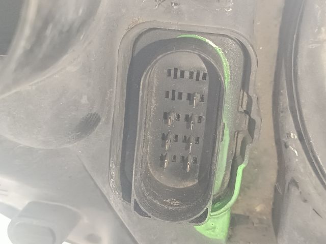 bontott SKODA FABIA II Bal Fényszóró