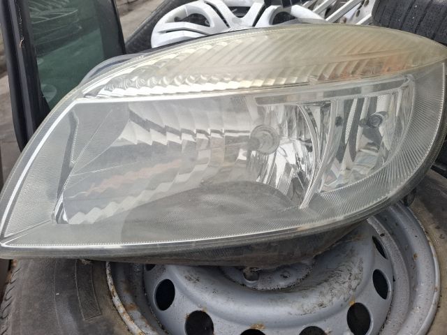 bontott SKODA FABIA II Bal Fényszóró