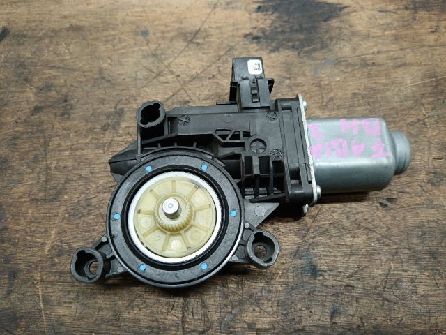 bontott SKODA FABIA II Bal hátsó Ablakemelő Motor