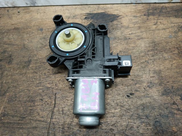 bontott SKODA FABIA II Bal hátsó Ablakemelő Motor