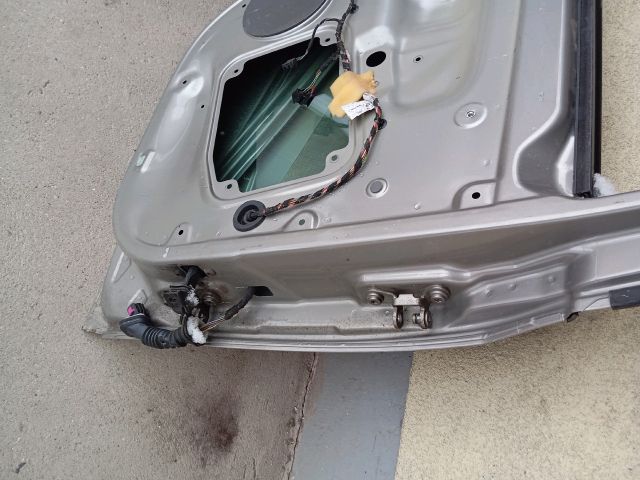 bontott SKODA FABIA II Bal hátsó Ajtó (Részeivel)