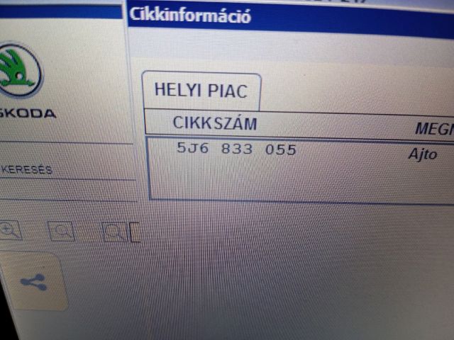 bontott SKODA FABIA II Bal hátsó Ajtó (Részeivel)