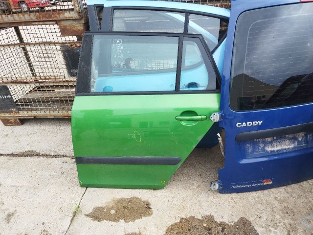 bontott SKODA FABIA II Bal hátsó Ajtó (Részeivel)