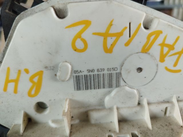 bontott SKODA FABIA II Bal hátsó Ajtózár