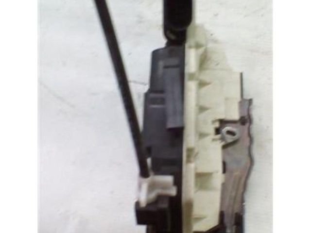 bontott SKODA FABIA II Bal hátsó Ajtózár