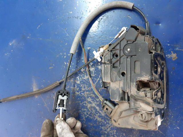 bontott SKODA FABIA II Bal hátsó Ajtózár