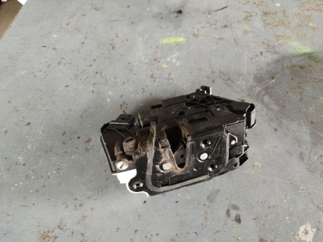 bontott SKODA FABIA II Bal hátsó Ajtózár