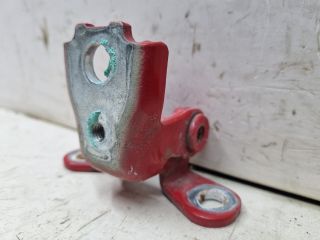 bontott SKODA FABIA II Bal hátsó Alsó Zsanér