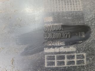 bontott SKODA FABIA II Bal hátsó Dobbetét (Kerékjárati, Műanyag)