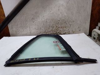 bontott SKODA FABIA II Bal hátsó Fixüveg (Ajtóban)