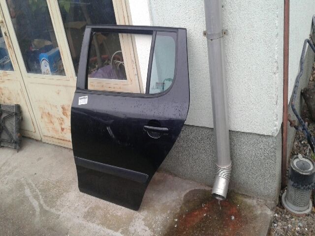 bontott SKODA FABIA II Bal hátsó Fixüveg (Ajtóban)