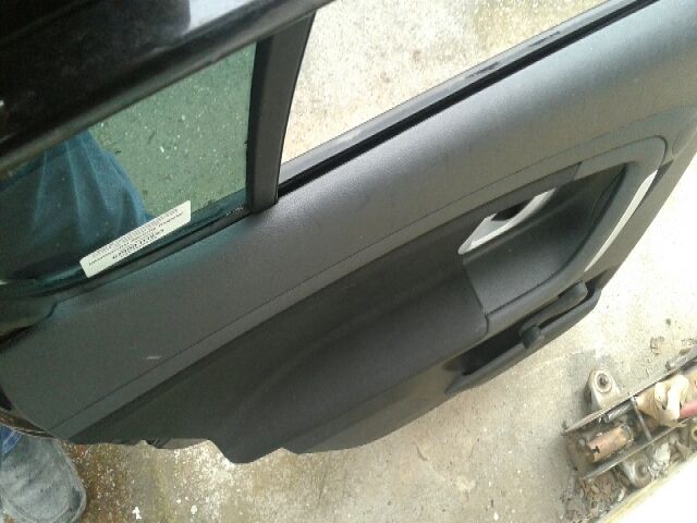 bontott SKODA FABIA II Bal hátsó Fixüveg (Ajtóban)