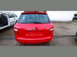 bontott SKODA FABIA II Bal hátsó Gumikéder