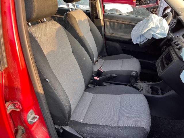 bontott SKODA FABIA II Bal hátsó Külső Kilincs