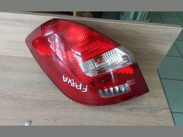bontott SKODA FABIA II Bal Hátsó Lámpa