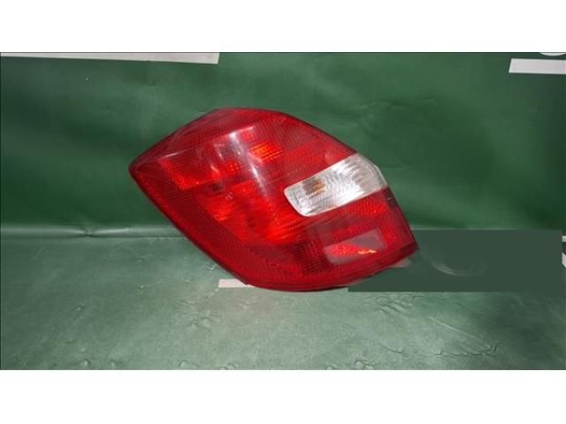 bontott SKODA FABIA II Bal Hátsó Lámpa