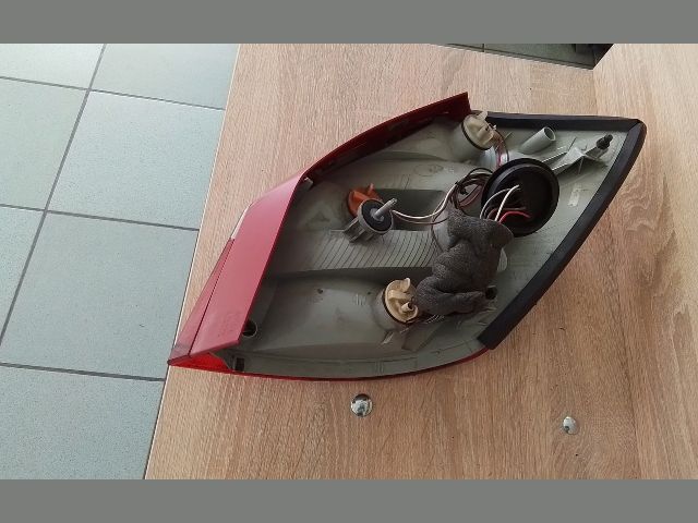 bontott SKODA FABIA II Bal Hátsó Lámpa