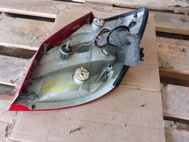 bontott SKODA FABIA II Bal Hátsó Lámpa