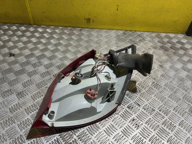 bontott SKODA FABIA II Bal Hátsó Lámpa