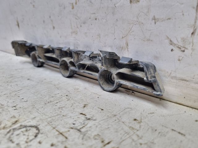 bontott SKODA FABIA II Bal hátsó Oldal Lökhárító Tartó (Műanyag)