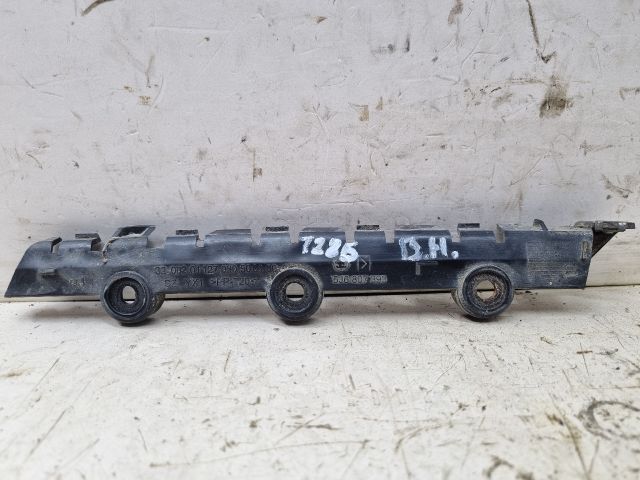 bontott SKODA FABIA II Bal hátsó Oldal Lökhárító Tartó (Műanyag)