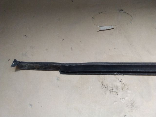 bontott SKODA FABIA II Bal hátsó Vízlehúzó Gumicsík