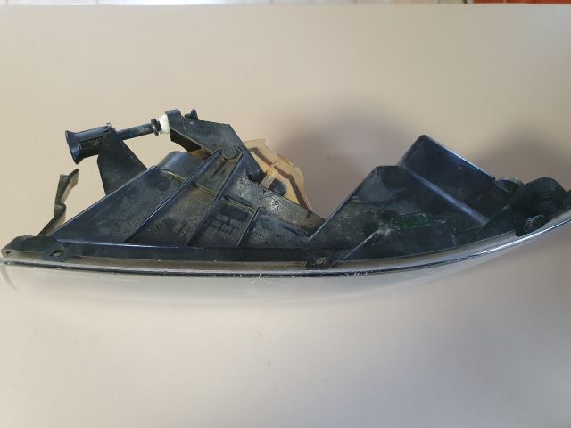 bontott SKODA FABIA II Bal Ködfényszóró