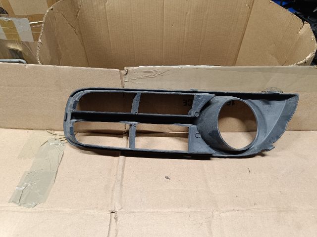 bontott SKODA FABIA II Bal Ködlámpa Rács