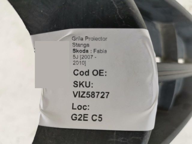 bontott SKODA FABIA II Bal Ködzárófény Keret