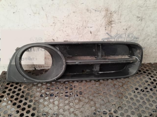 bontott SKODA FABIA II Bal Ködzárófény Keret