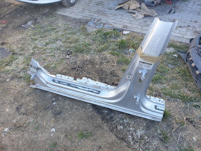 bontott SKODA FABIA II Bal Küszöb